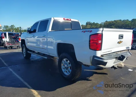 2015 Chevrolet Silverado 2500Hd High Country z USA, uszkodzony, nr VIN 1GC1KXE8XFF536756